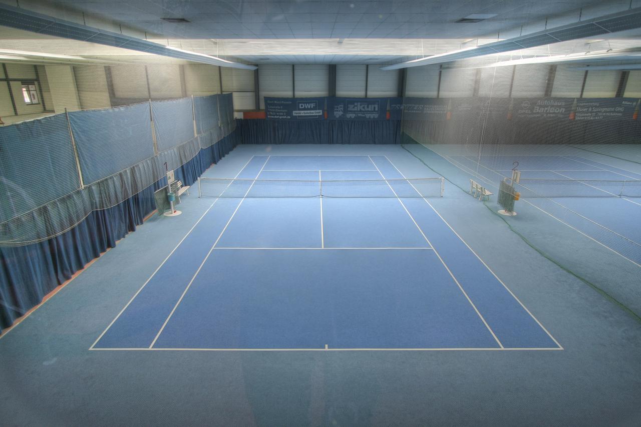 Sport Und Tagungshotel Kenzingen Exterior foto