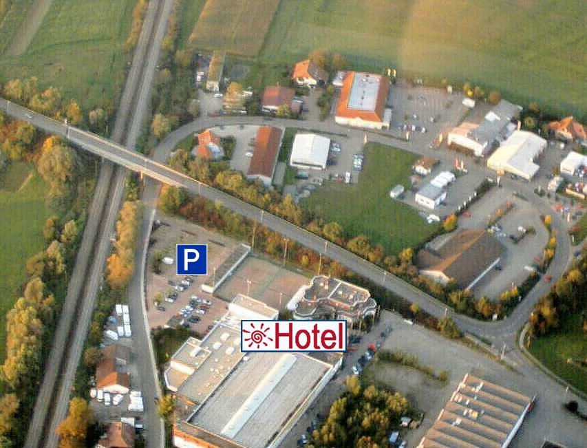 Sport Und Tagungshotel Kenzingen Exterior foto