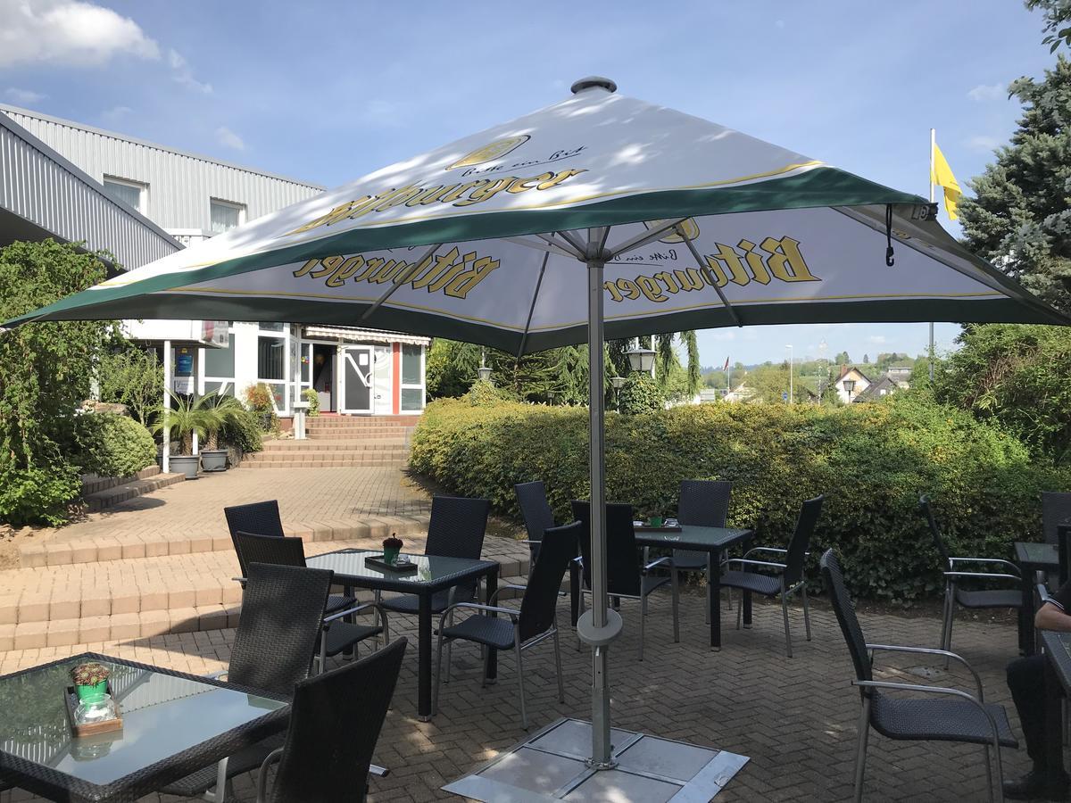 Sport Und Tagungshotel Kenzingen Exterior foto
